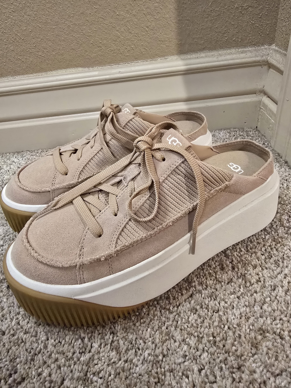 UGG Women’s Beige Platform Lace-Up Sneakers